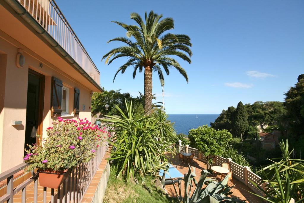 Auberge De L'Europe Èze Esterno foto